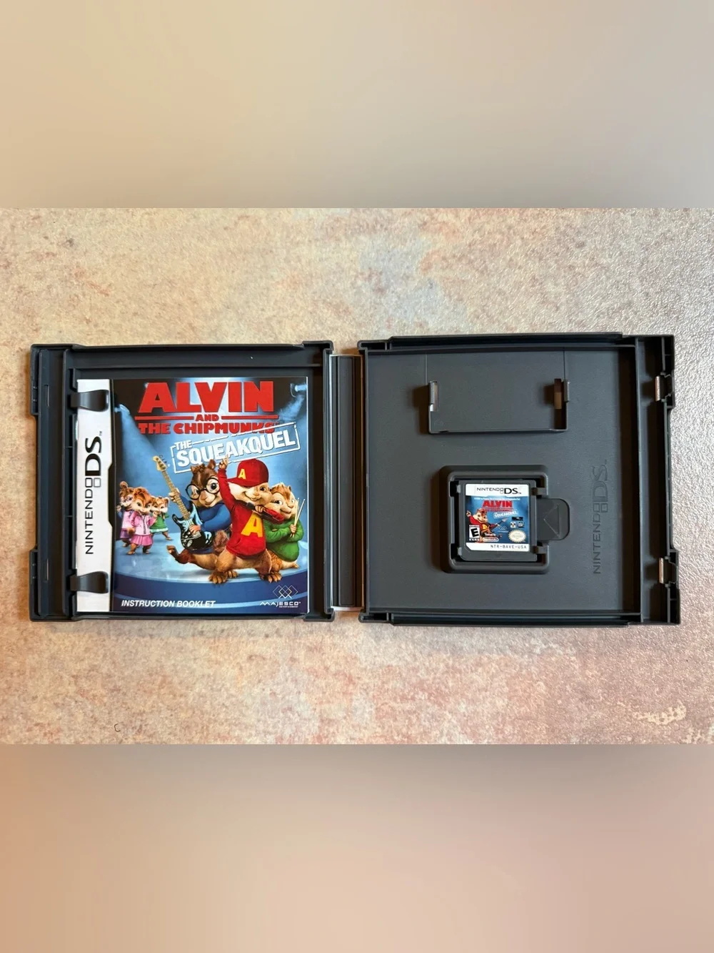 Nintendo Alvin and the Chipmunks: The Squeakquel - Blue Cover